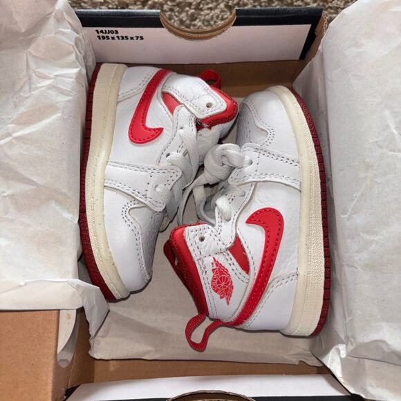 Jordan Toddlers 1 Mid Basketball Sneakers 5C White/Dune Red/Sail/Lobster - Picture 8 of 8